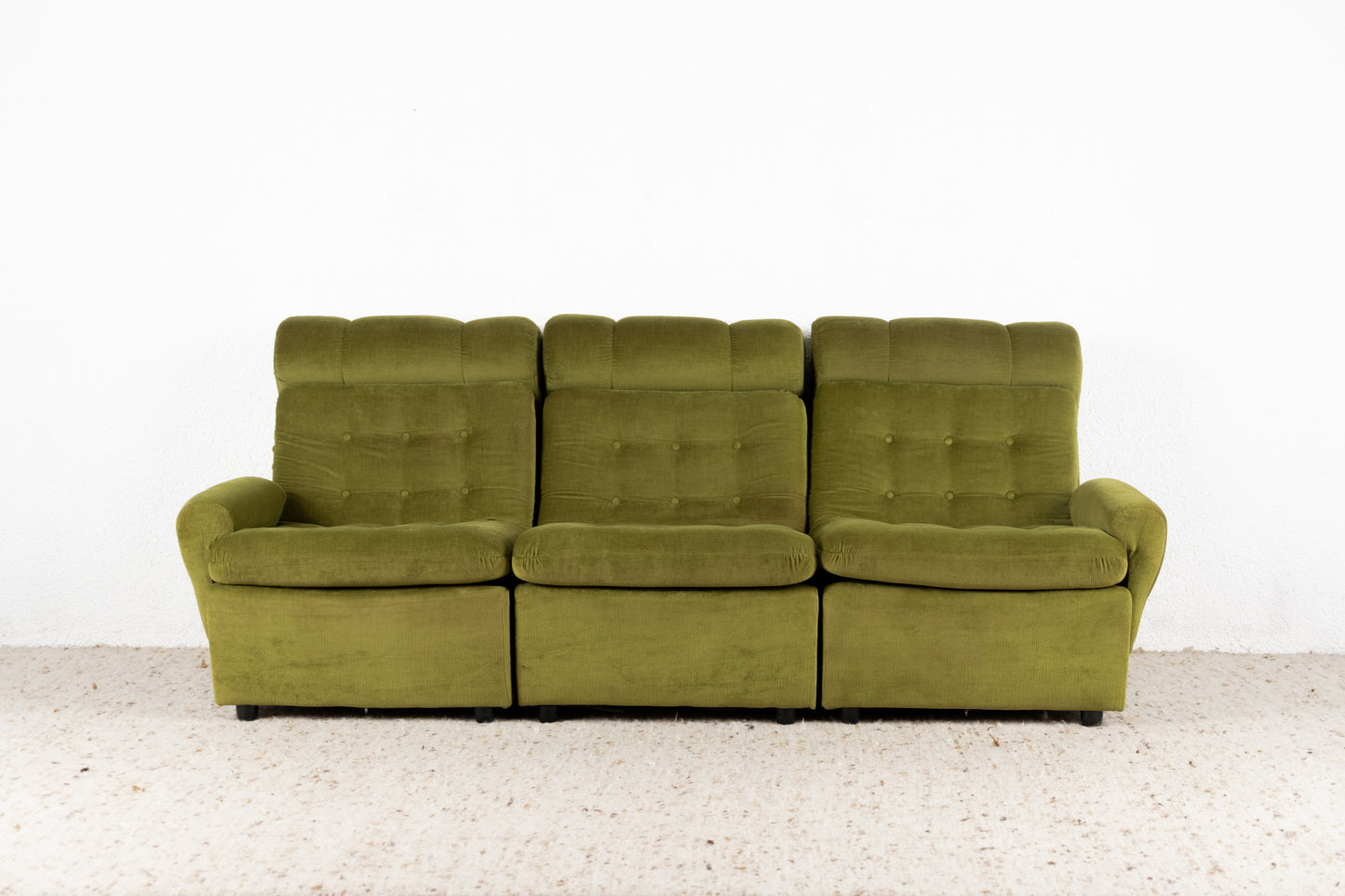 1 von 2 Vintage Sofas 1960er Grün Samt Dreisitzer Retro Mid Century Sessel Couch 60s Modular
