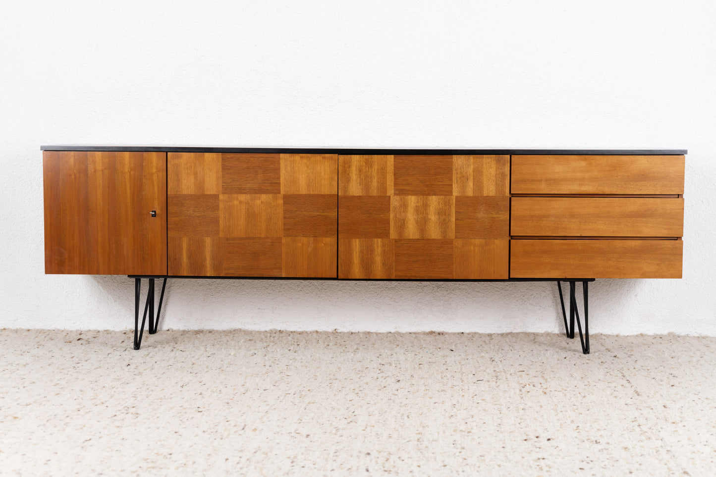 Sideboard Mid Century Nuss