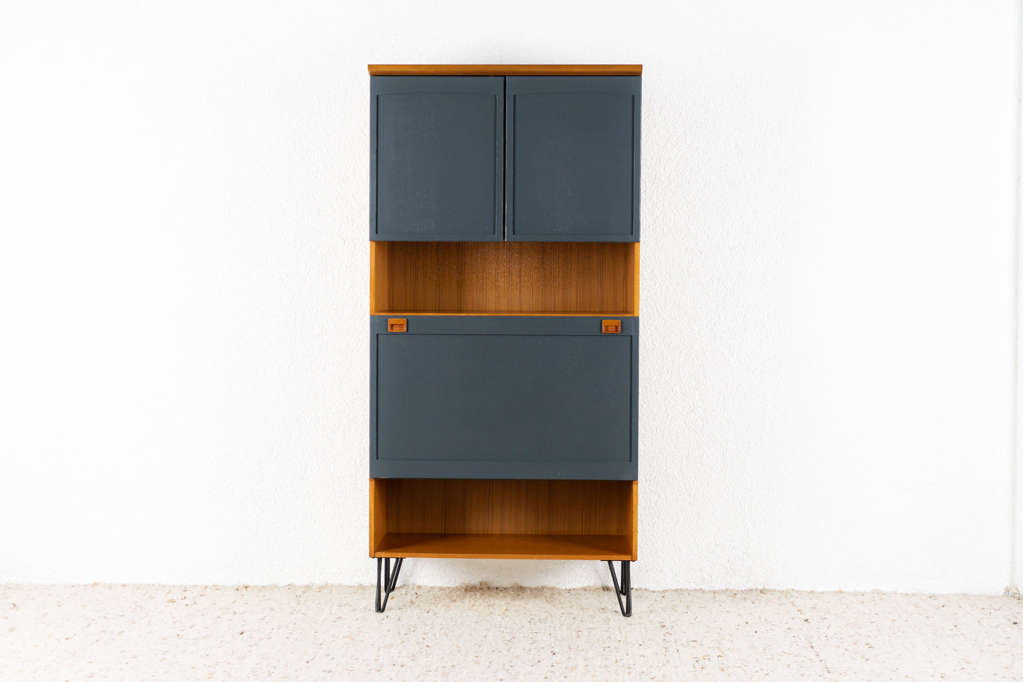 Schrank / Minibar