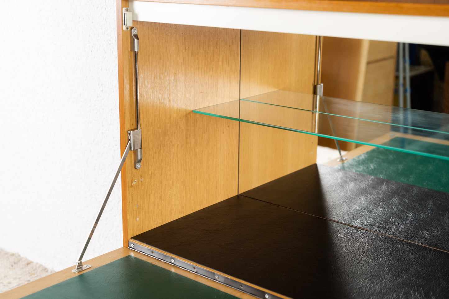 Schrank / Minibar