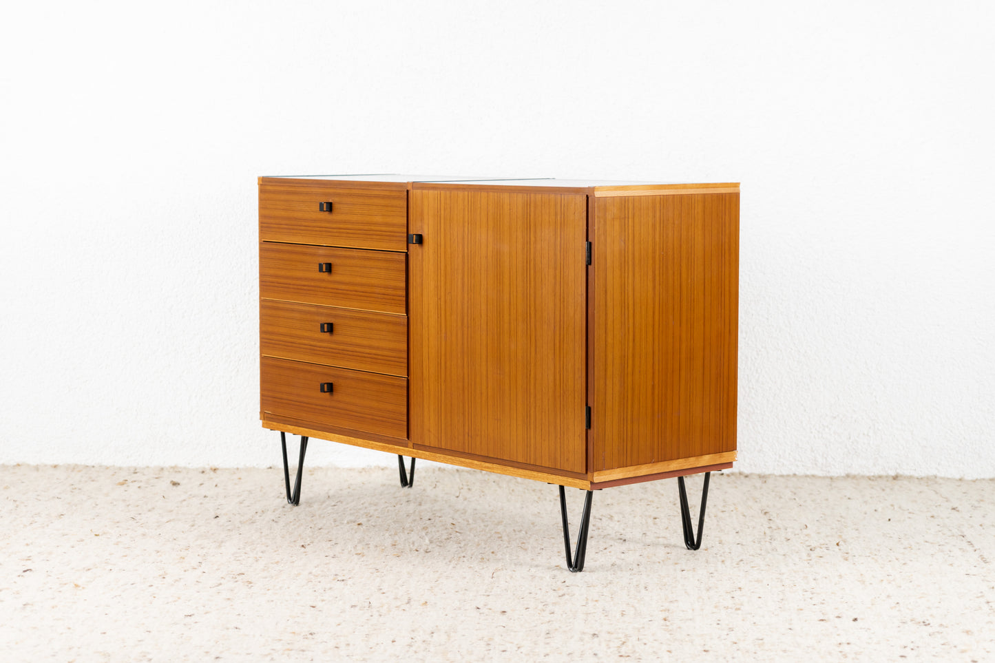 Behr Sideboard /  Kommode