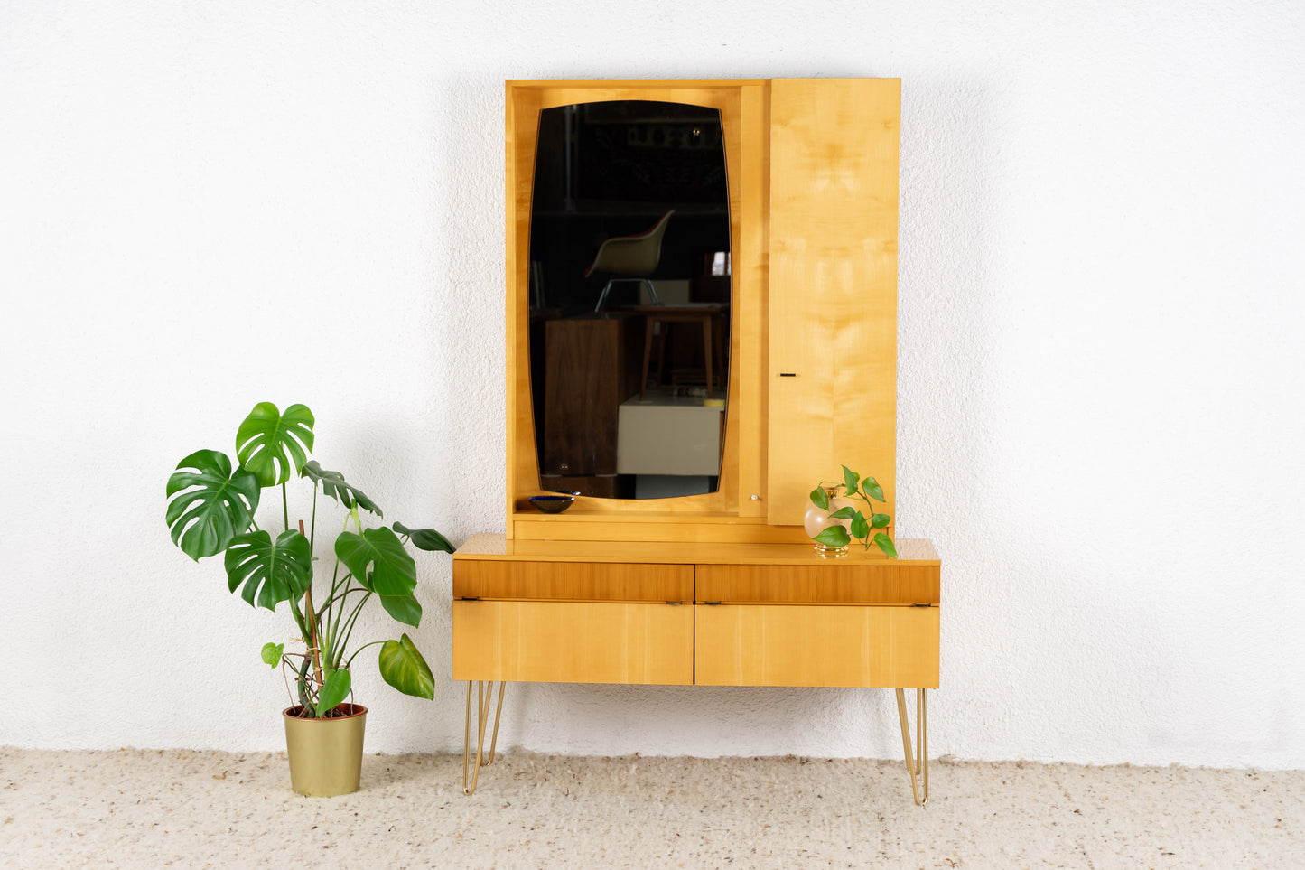 Kommode / Sideboard / Garderobe