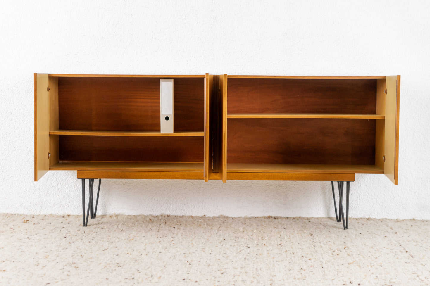 Vintage Sideboard Nuss Holz Salbei Pastell Kommode