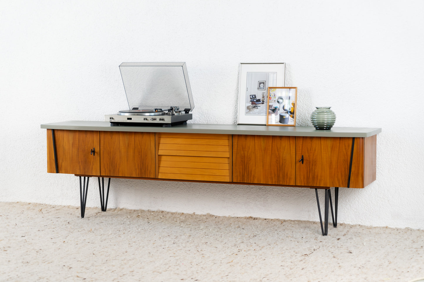 Sideboard